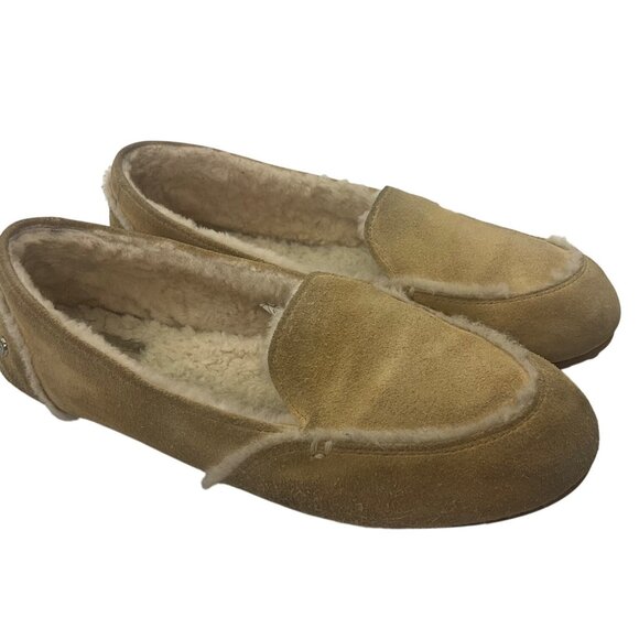 UGG Womens 10 Hailey Cream Tan Suede Shearling Flats Moccasin Slippers - Picture 1 of 14